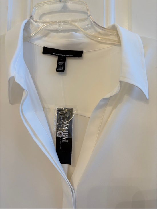 NWT White House Black Market Long Sleeve V Neck Shirt Cream M - Picture 4 of 8